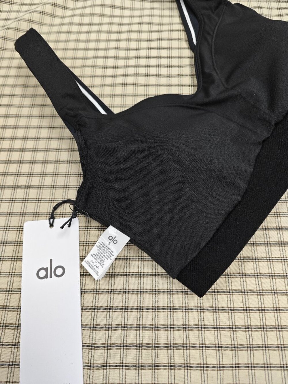ALO Yoga Airbrush Heart Throb Bra Black/White 🤍🖤 NWT Size S/M - Picture 5 of 7